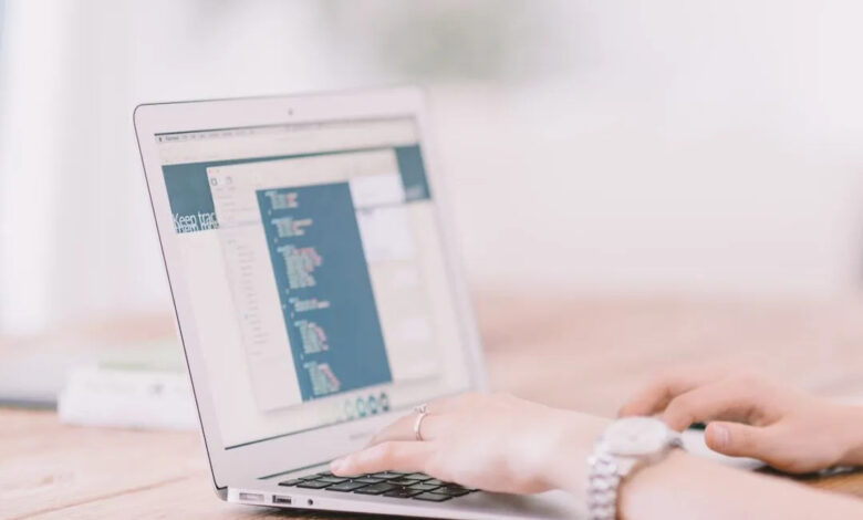 How to master advanced JavaScript with front-end web development training?