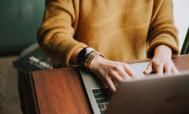 What are the benefits of online black belt training to boost your career?